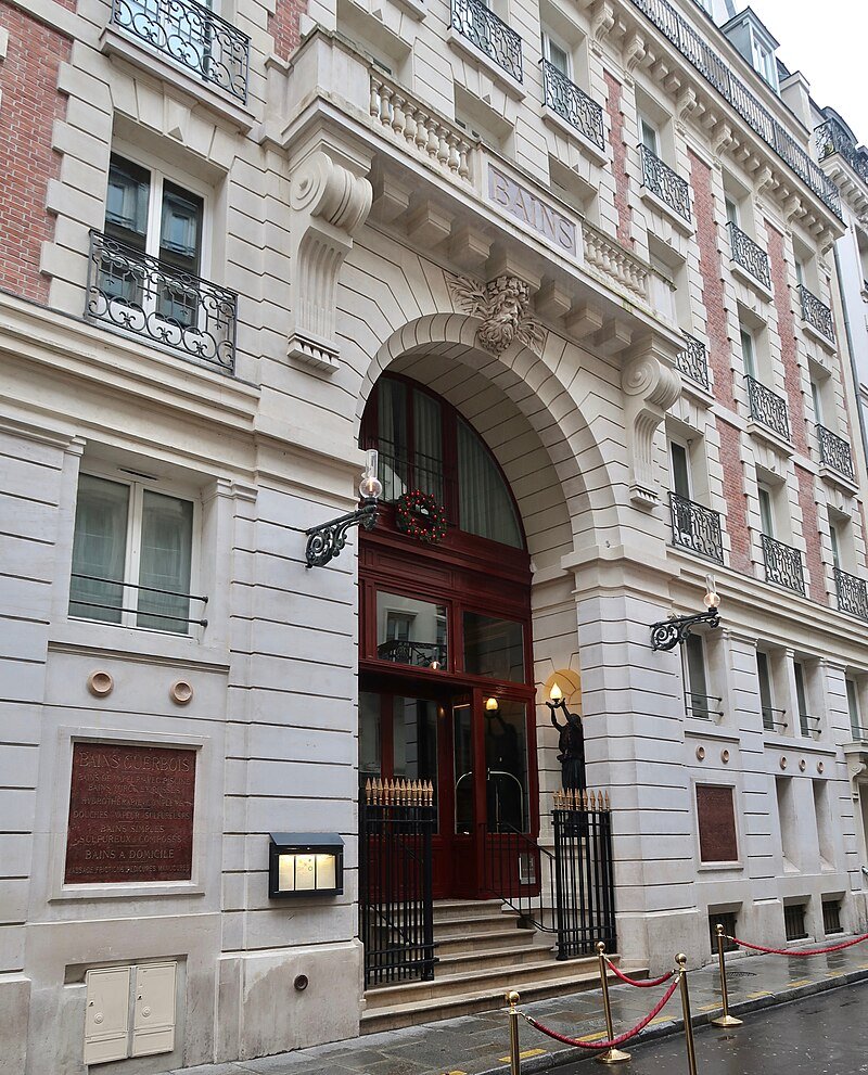 Les Bains Douches